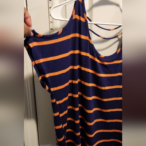 Edge Top - Picture 2 of 5